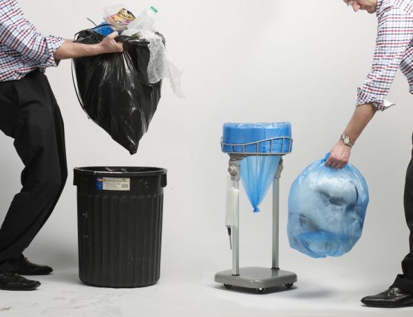 changing bin liners easier quicker and hygienically